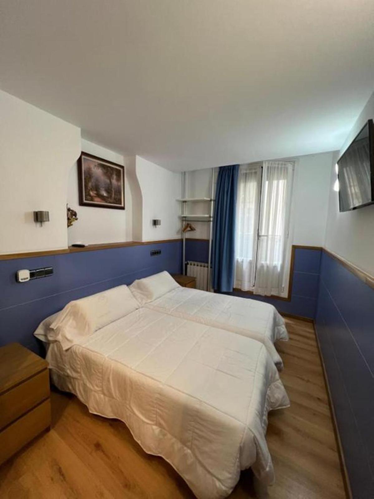 Pension Irune By Vivere Stays San Sebastian Ngoại thất bức ảnh